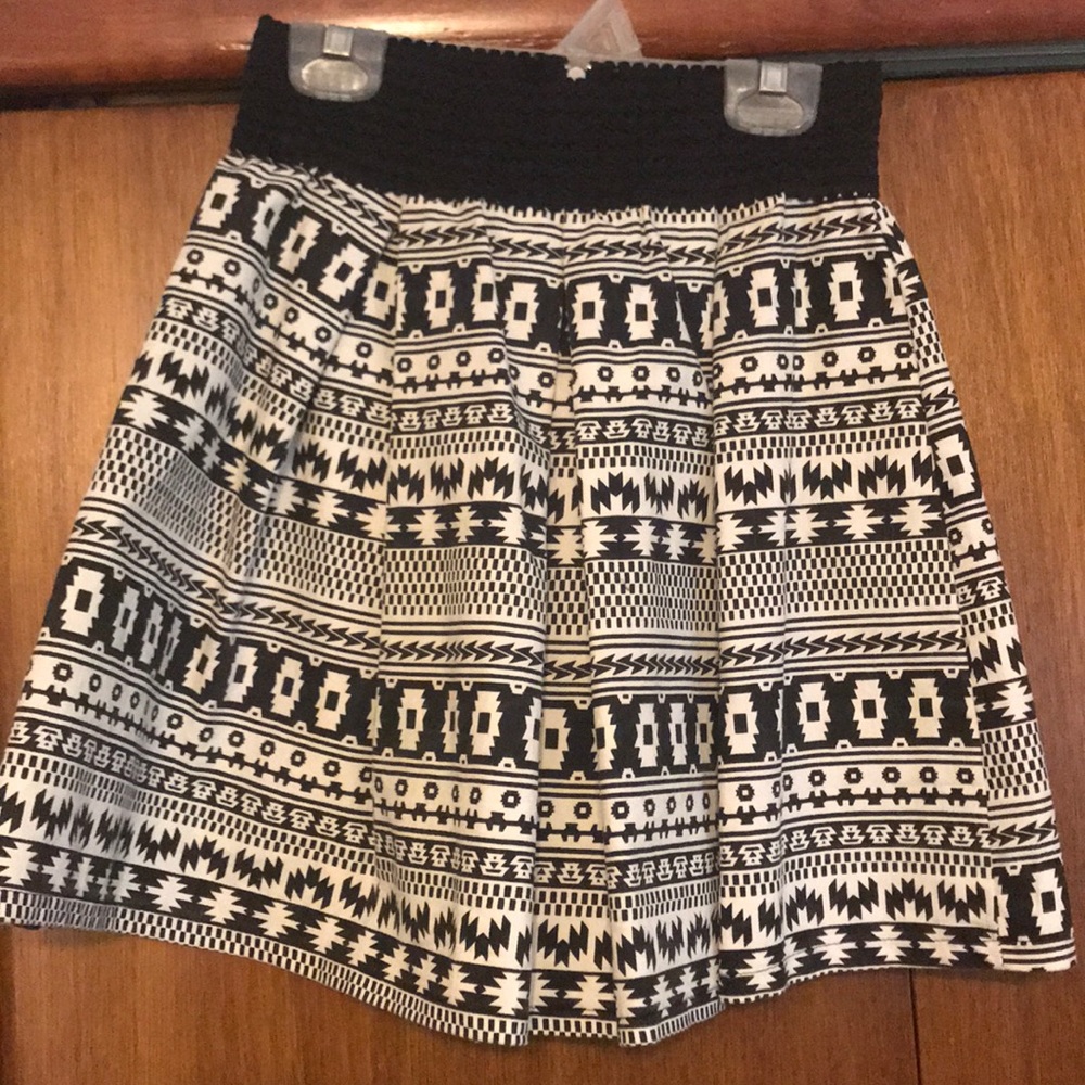 Black and White Geometric Skirt